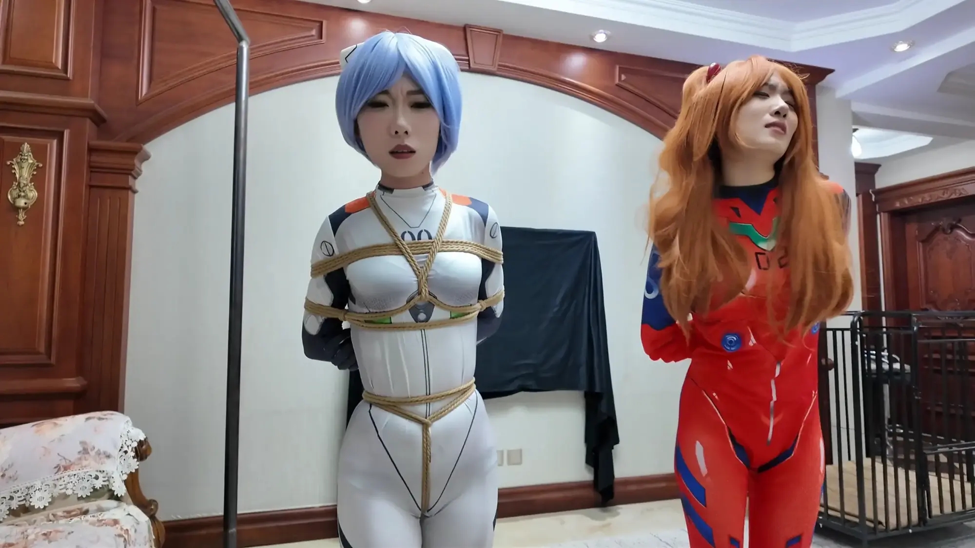 完蛋!我把美女捆绑了?——缚神挑战?落难的EVA等身手办! 完蛋!我把美女捆绑了?——缚神挑战?落难的EVA等身手办!