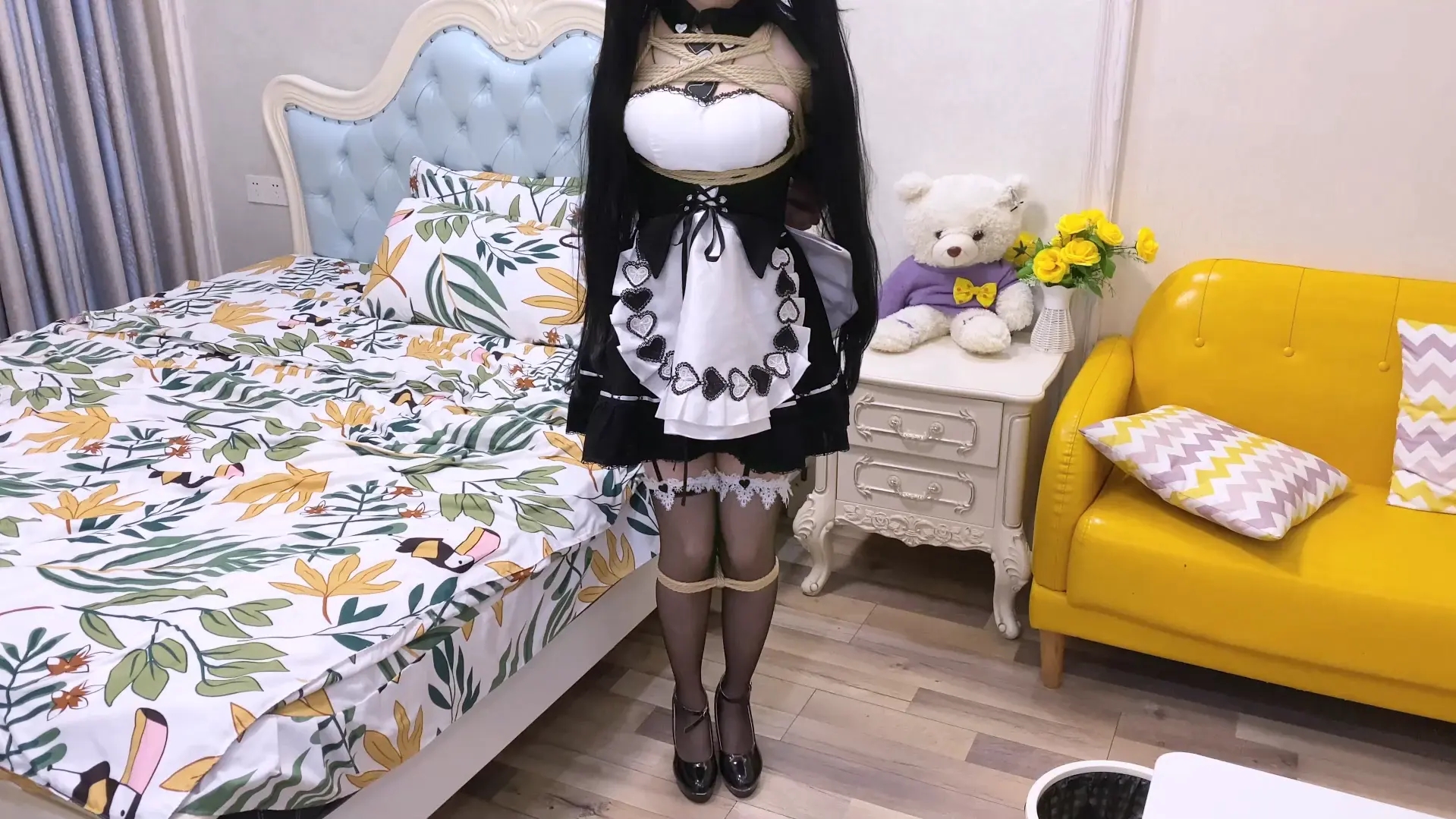 【嗷大喵】-《二次元少女系》-客户定拍-第三集-能代cos+被窝被绑+日式紧缚+胸缚+膝盖并腿缚连接手腕+口球+挣扎起床+逃跑失败+丝袜堵嘴+项圈链子+牵引行走+椅子缚+强制分腿+日式捆法教 【嗷大喵】-《二次元少女系》-客户定拍-第三集-能代cos+被窝被绑+日式紧缚+胸缚+膝盖并腿缚连接手腕+口球+挣扎起床+逃跑失败+丝袜堵嘴+项圈链子+牵引行走+椅子缚+强制分腿+日式捆法教