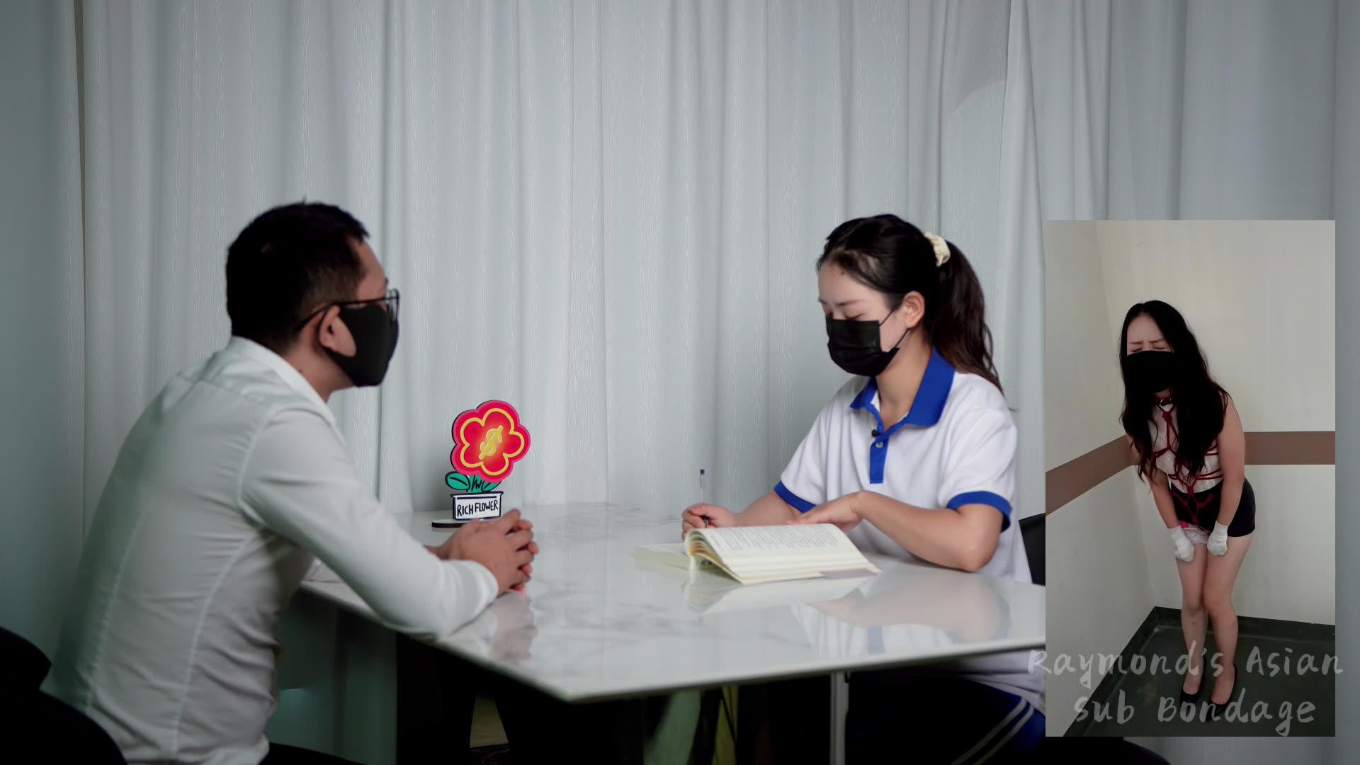 【Raymond】(精品剧情)年轻的陪读妈妈第四集:女儿补课时被独自丢在室外的妈妈受尽折磨/四处躲藏,随后又被多轮硬核训练,最后被束缚过夜(绝对超值/精彩情节/多轮/硬核/室外/超多元素/超长时长 【Raymond】(精品剧情)年轻的陪读妈妈第四集:女儿补课时被独自丢在室外的妈妈受尽折磨/四处躲藏,随后又被多轮硬核训练,最后被束缚过夜(绝对超值/精彩情节/多轮/硬核/室外/超多元素/超长时长