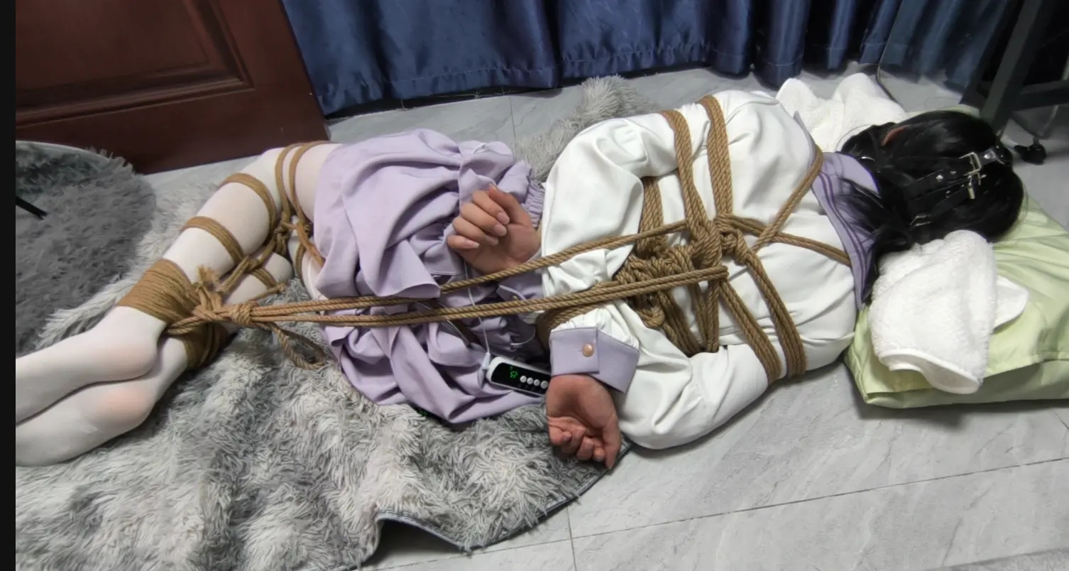 紫色蛋糕裙妹妹 紫色蛋糕裙妹妹
