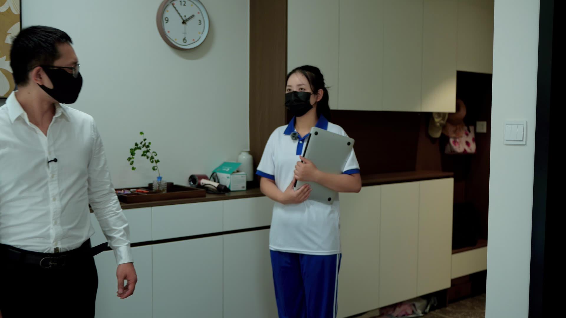 【Raymond】(精品大片)年轻的陪读妈妈第五集:女儿补课时被羞耻的堵嘴蒙眼吊在旁边陪着的妈妈,随后的训练中又被多次要求向女儿自述感受。 【Raymond】(精品大片)年轻的陪读妈妈第五集:女儿补课时被羞耻的堵嘴蒙眼吊在旁边陪着的妈妈,随后的训练中又被多次要求向女儿自述感受。