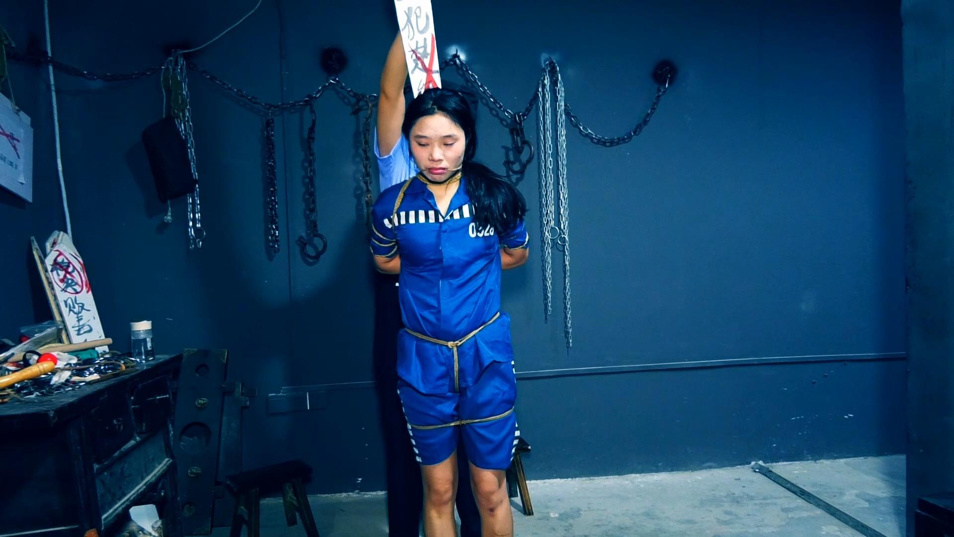 《绞刑女犯》完整版 刘芳和王丽铤而走险贩卖双双被捕宣判为死刑五花大绑押赴刑场执行绞刑 《绞刑女犯》完整版 刘芳和王丽铤而走险贩卖双双被捕宣判为死刑五花大绑押赴刑场执行绞刑
