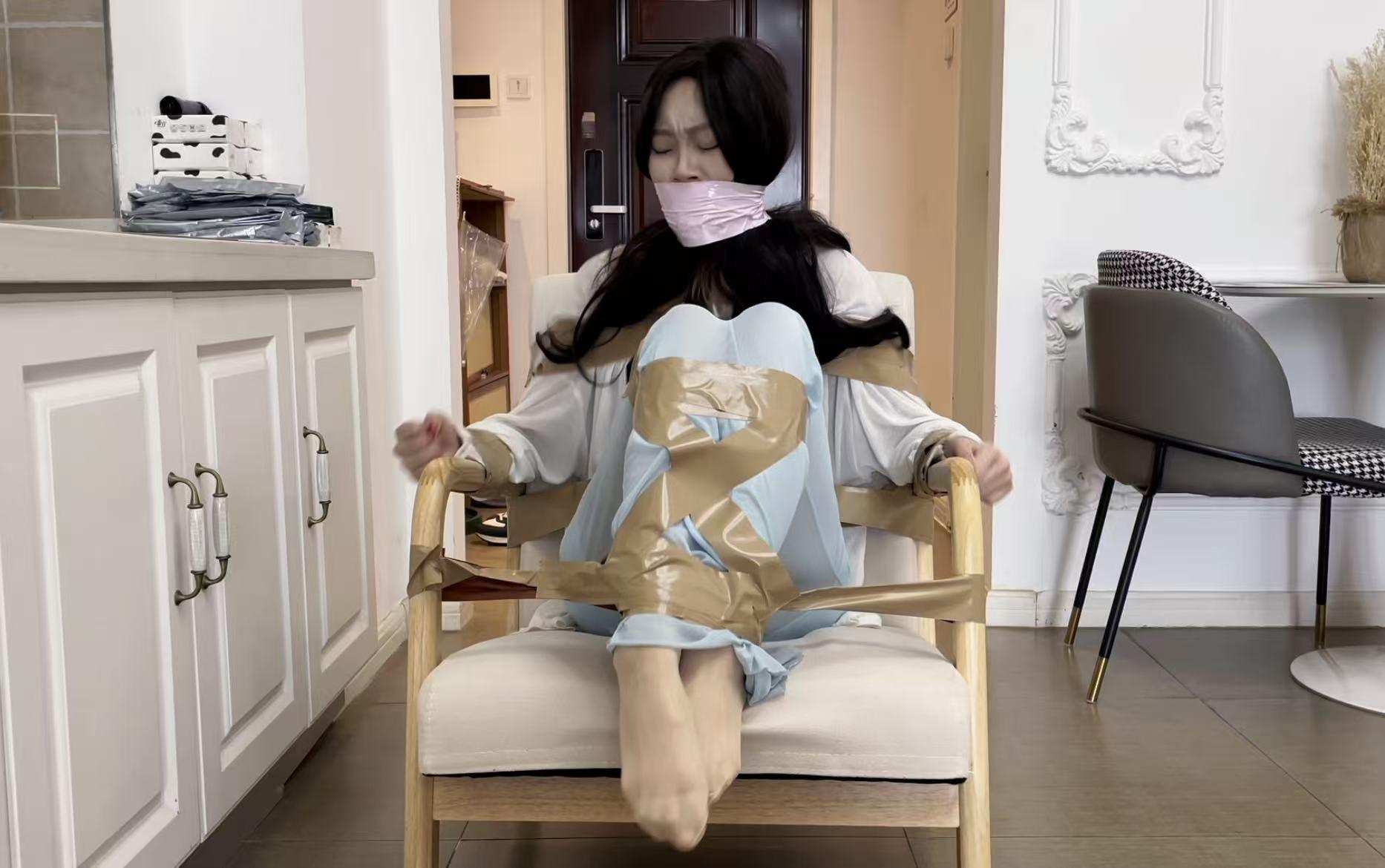 新模小林,挣扎感十足~ 新模小林,挣扎感十足~