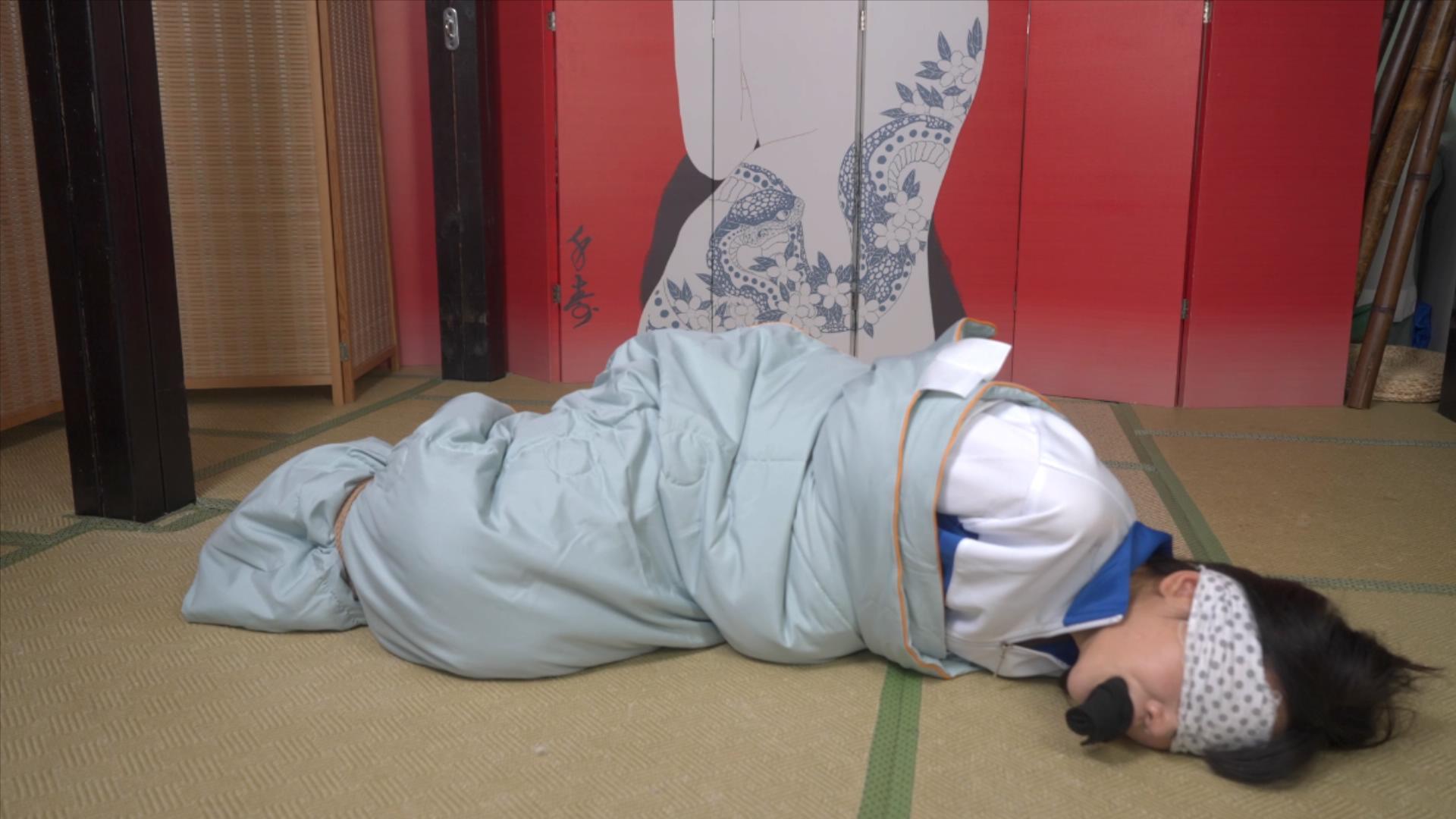 贝壳头,校服棉被包裹! 贝壳头,校服棉被包裹!