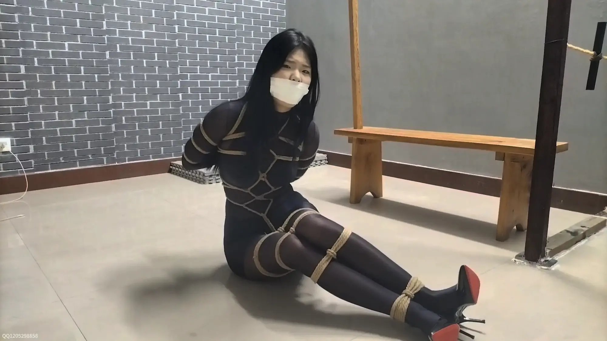 在游戏开始之前·失陷被俘的小蛇搜查官