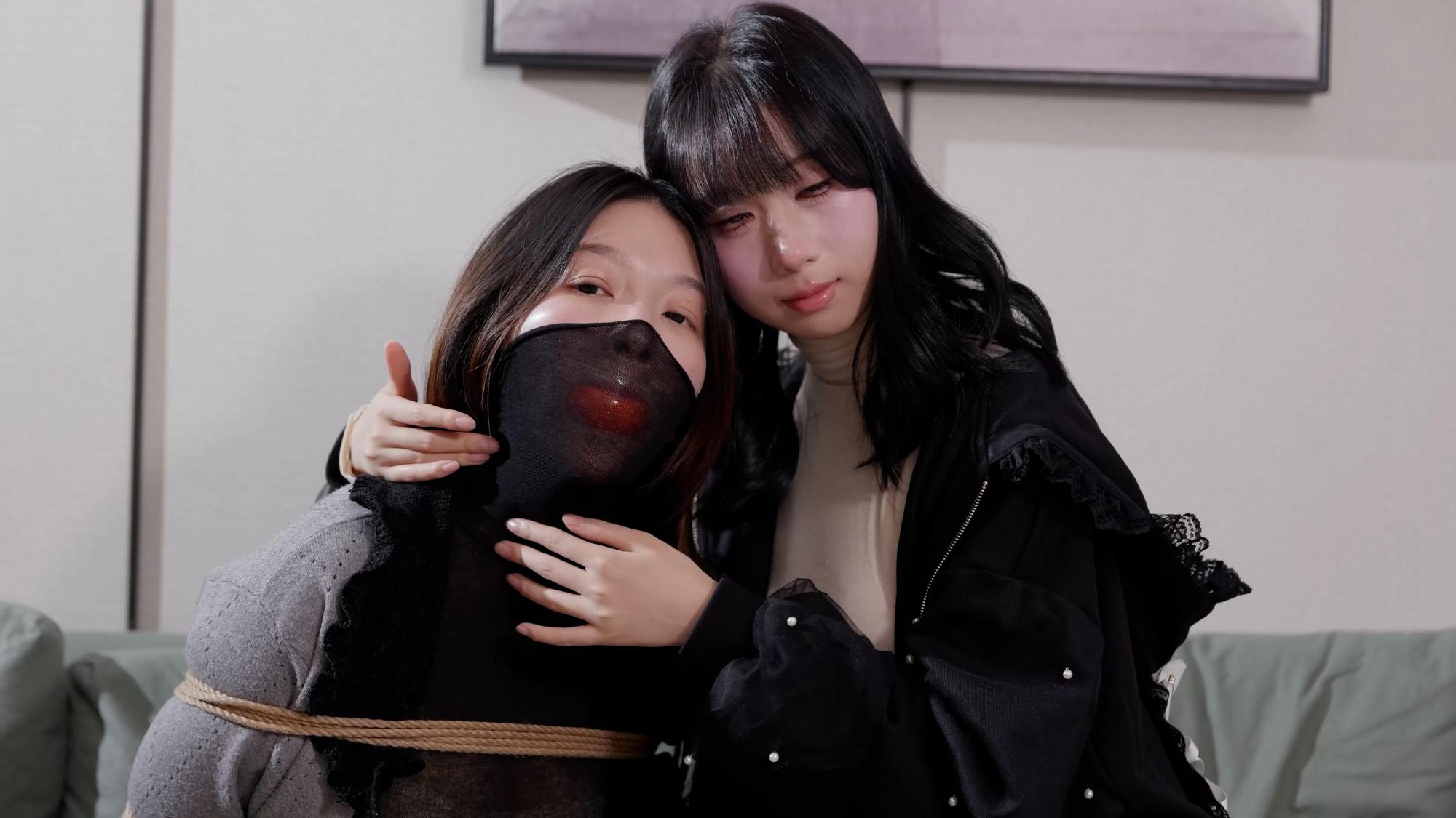 【红鲤鱼】女女海绵球堵嘴医用胶布封嘴第二弹 【红鲤鱼】女女海绵球堵嘴医用胶布封嘴第二弹