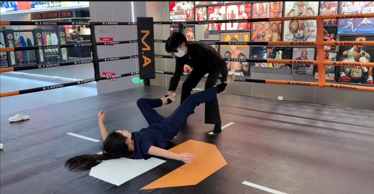 【梦川定拍】《极致拳击》还是拳击搏斗更有魅力 【梦川定拍】《极致拳击》还是拳击搏斗更有魅力