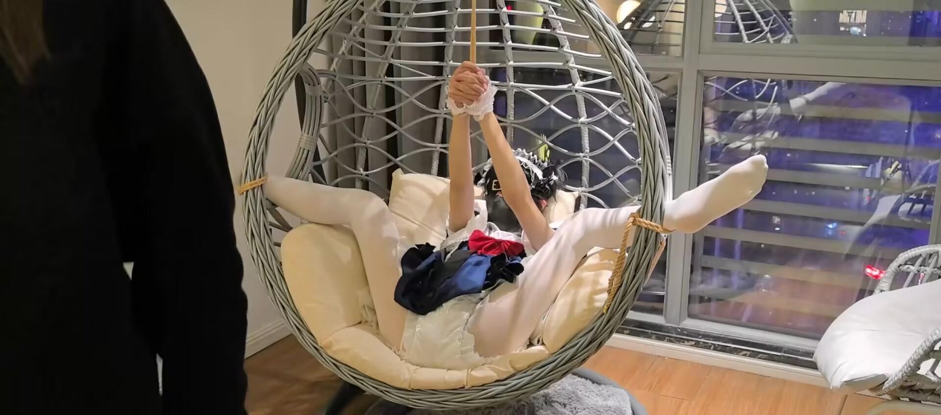 白丝女仆吊篮开腿放置+皮质束缚衣圣诞树吊腿+白丝全包装箱 白丝女仆吊篮开腿放置+皮质束缚衣圣诞树吊腿+白丝全包装箱