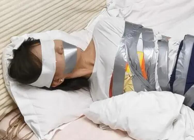 【奥特曼也很酷定拍】甘然小姐姐的捆绑封嘴蒙眼体验：旧片全集