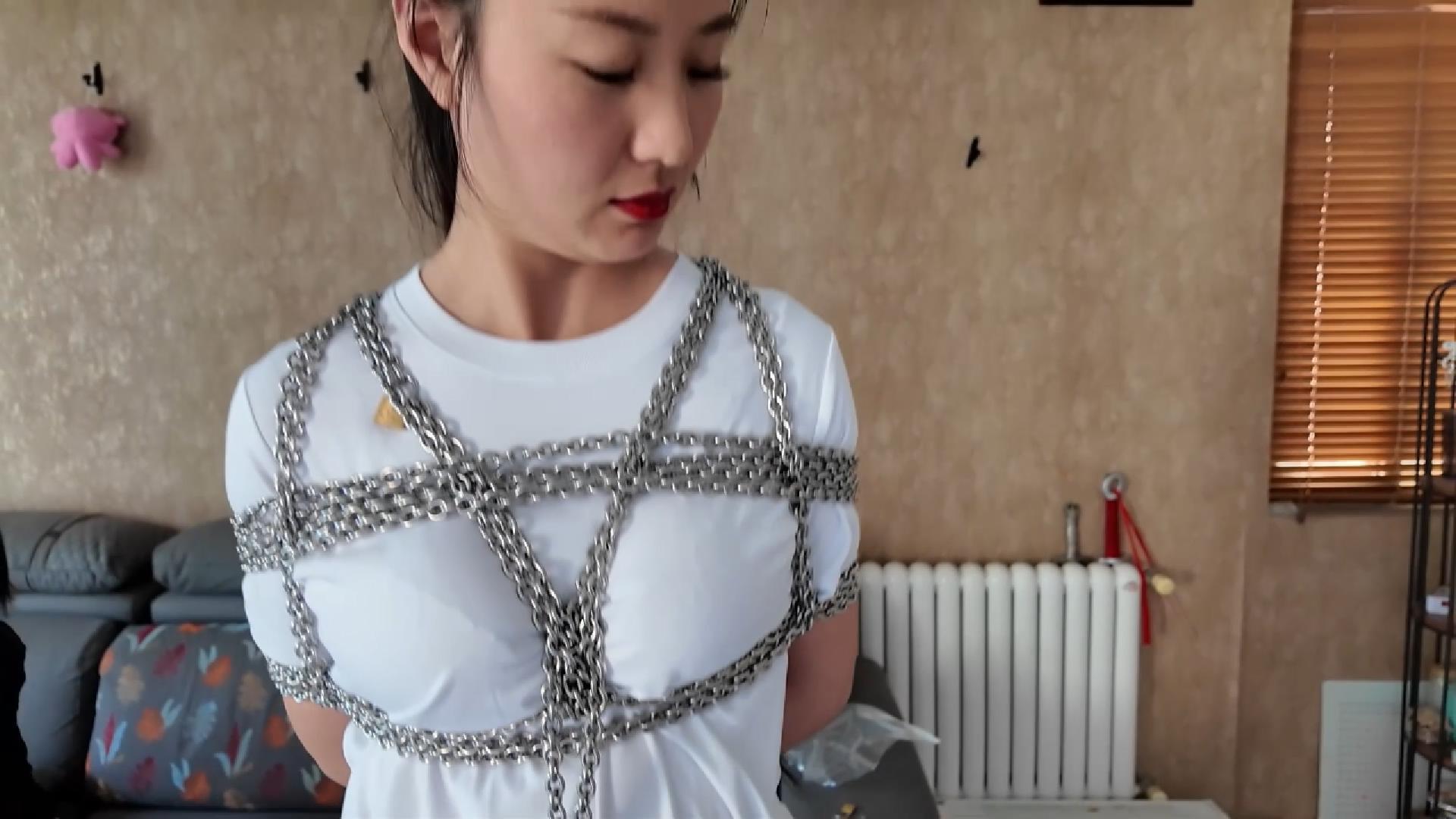 一绳所爱工作室定拍 姐妹花参观绳艺体验店（上） 紫涵&晓晓两姐妹慕名而来绳艺体验店，1米7大长腿绑着绳子到处逛+铁链紧缚