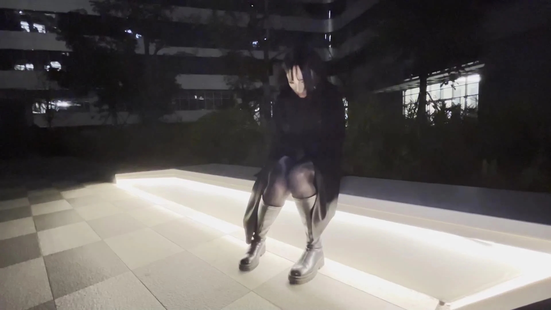 【闪闪工作室】-室外与室内-穿高领毛衣的面具女-出差前和出差中的探望