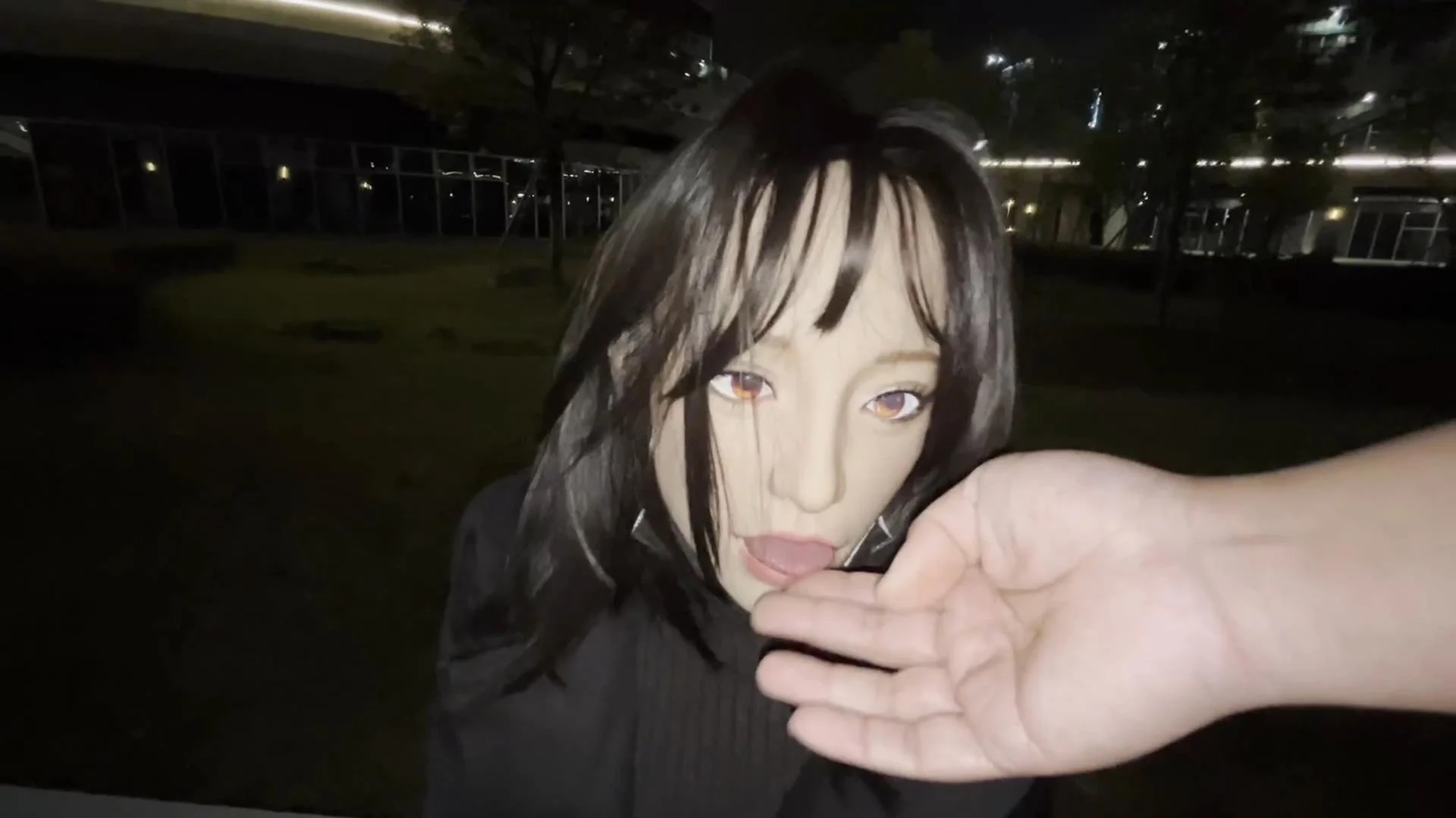 【闪闪工作室】-室外与室内-穿高领毛衣的面具女-出差前和出差中的探望