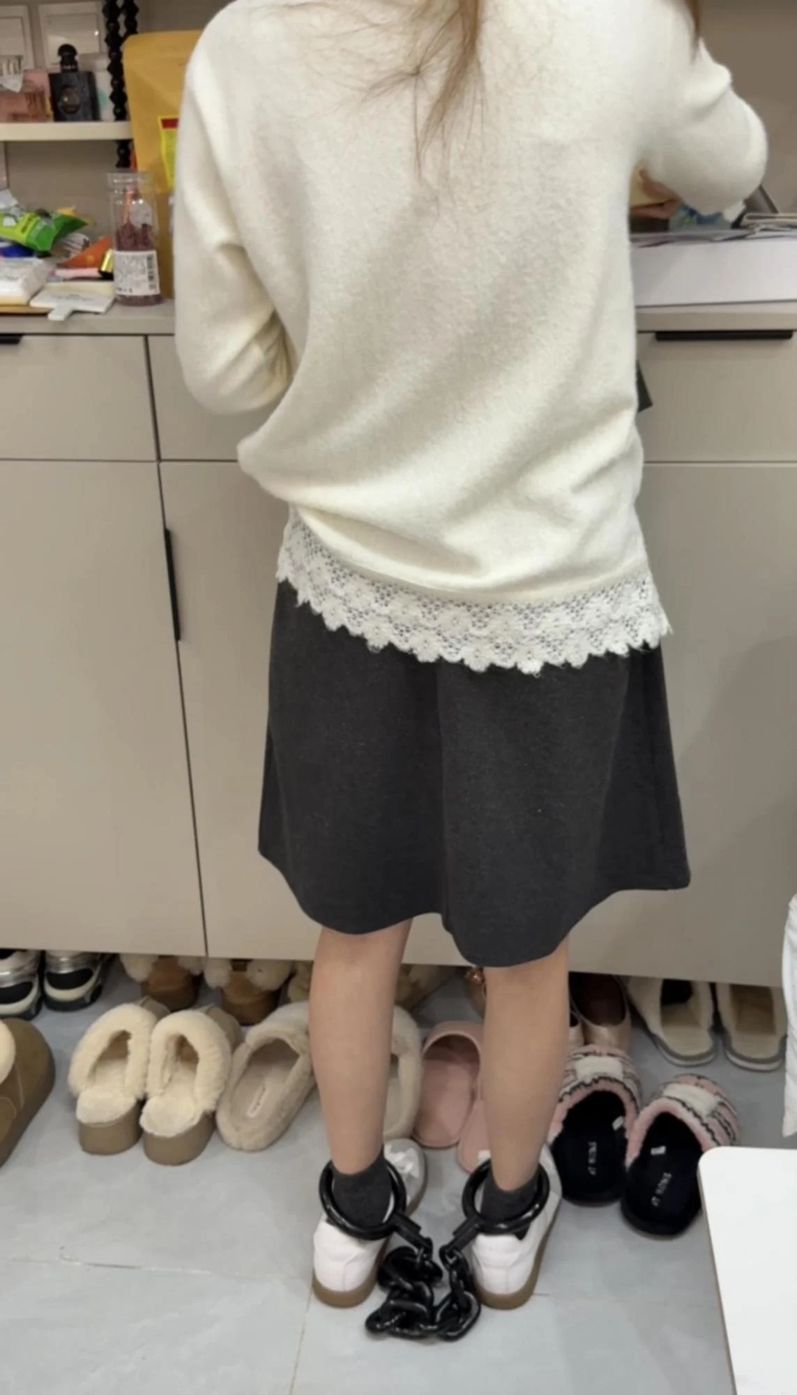重镣女研究生的居家体验