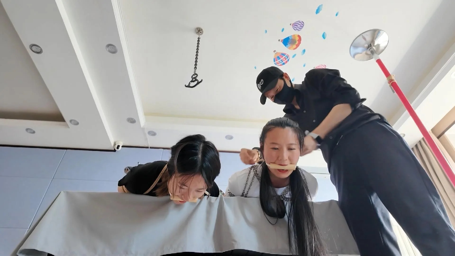 一绳所爱工作室定制 姐妹花参观绳艺体验店（下） 难度升级 紫涵&晓晓两大美女高跟美腿+驷马紧缚+绳艺访谈+口塞堵嘴