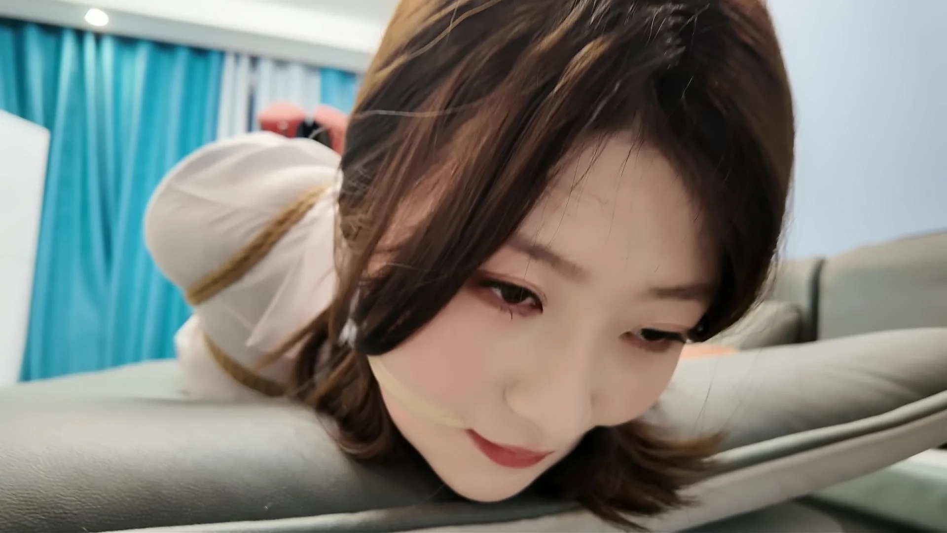 定拍晓琴之直臂驷马