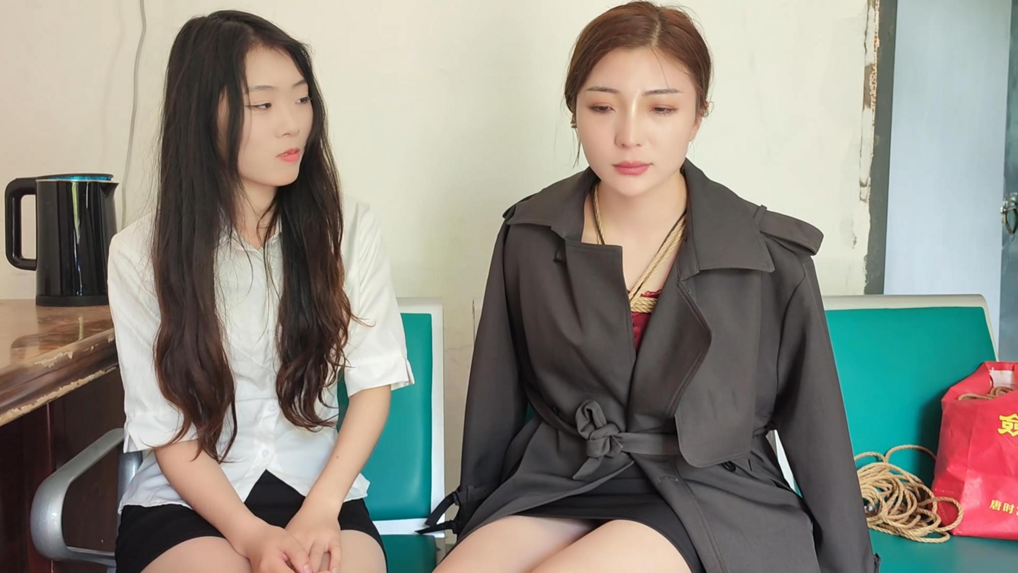 女斗二
