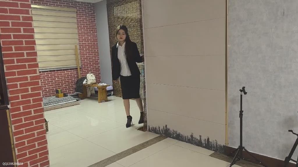 精致米圈定拍-女贼被抓调教 精致米圈定拍-女贼被抓调教