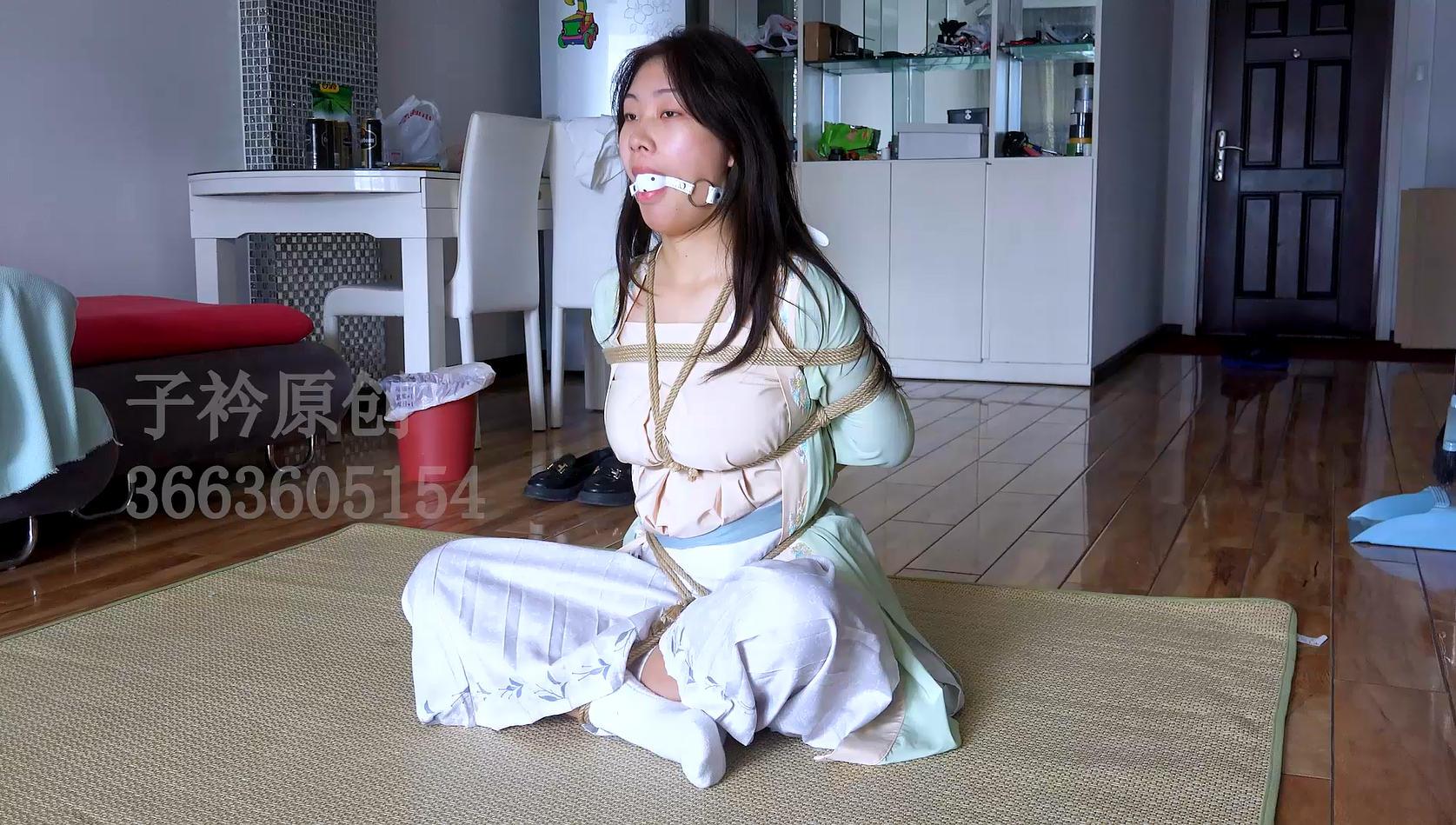  清月 汉服 口球 一个人放置在家流口水