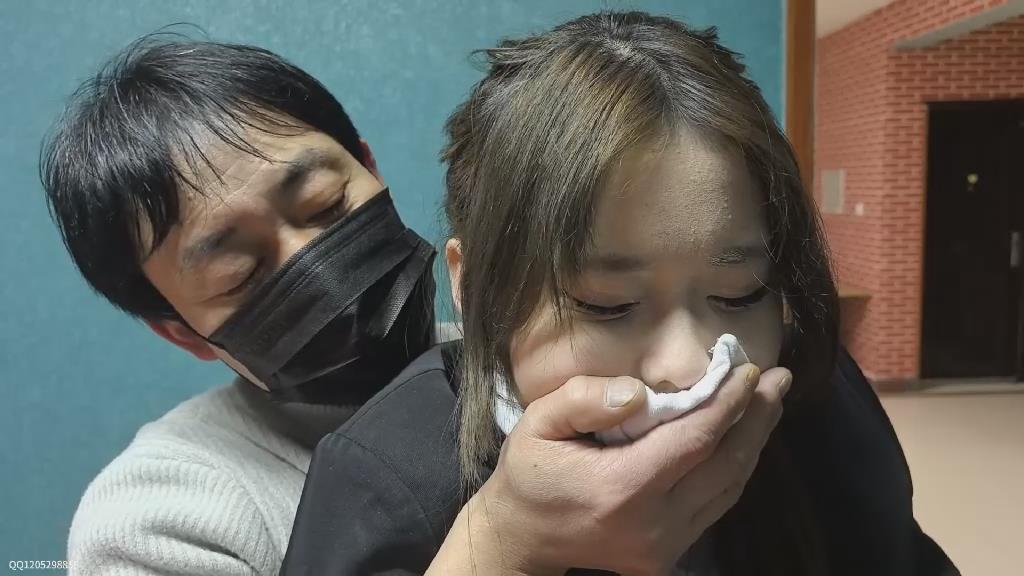 精致米圈定拍-女贼被抓调教
