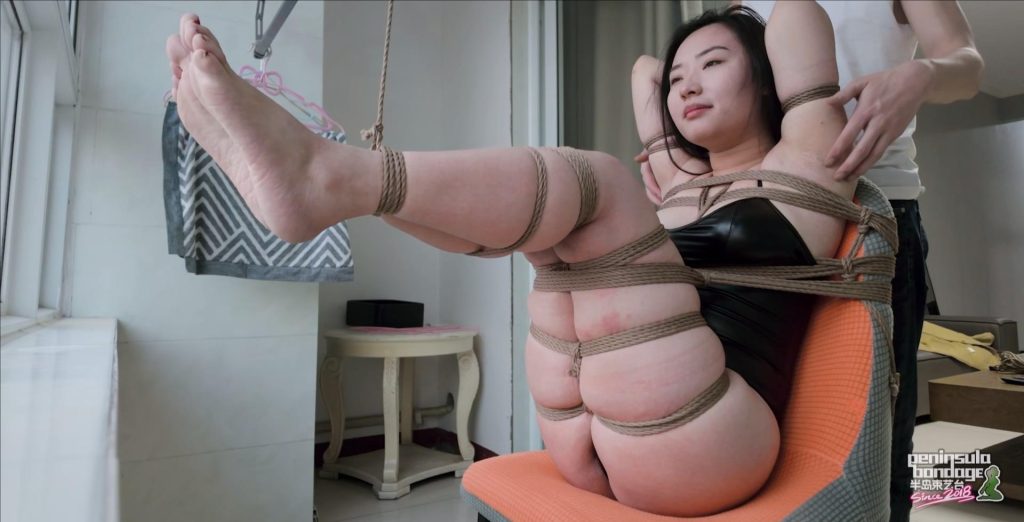 对面的邻居看过来