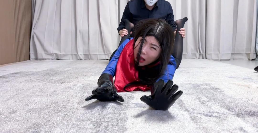[柳洋]女超人之氪石的折磨(ryona) 云雀订拍