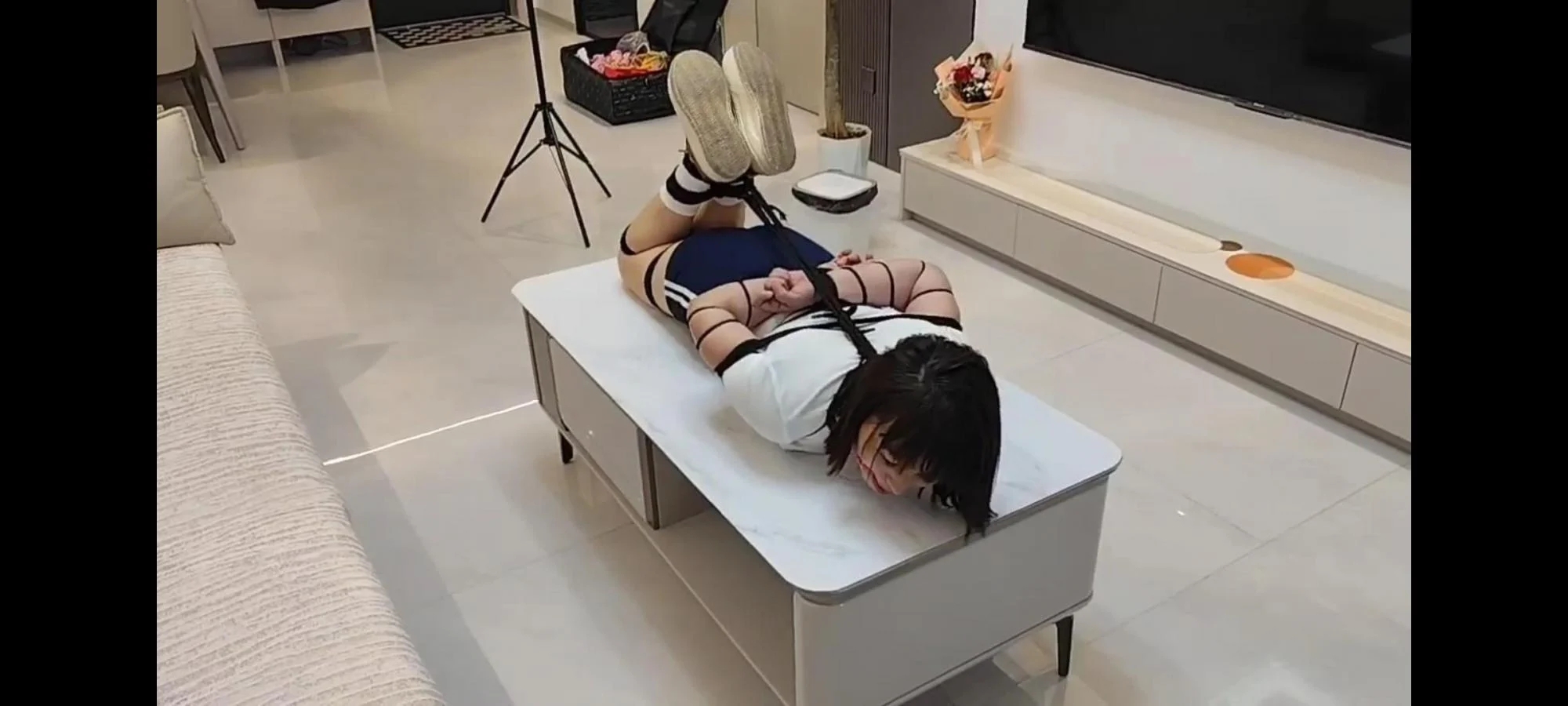 闺蜜游戏（脱缚挑战）