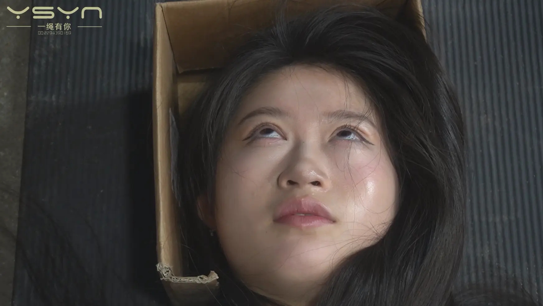 血色断头台之【嫣儿传奇】绑在X架烙铁老虎凳刷子铁钉铁钳板子鞭子重脚镣走绳上断头台