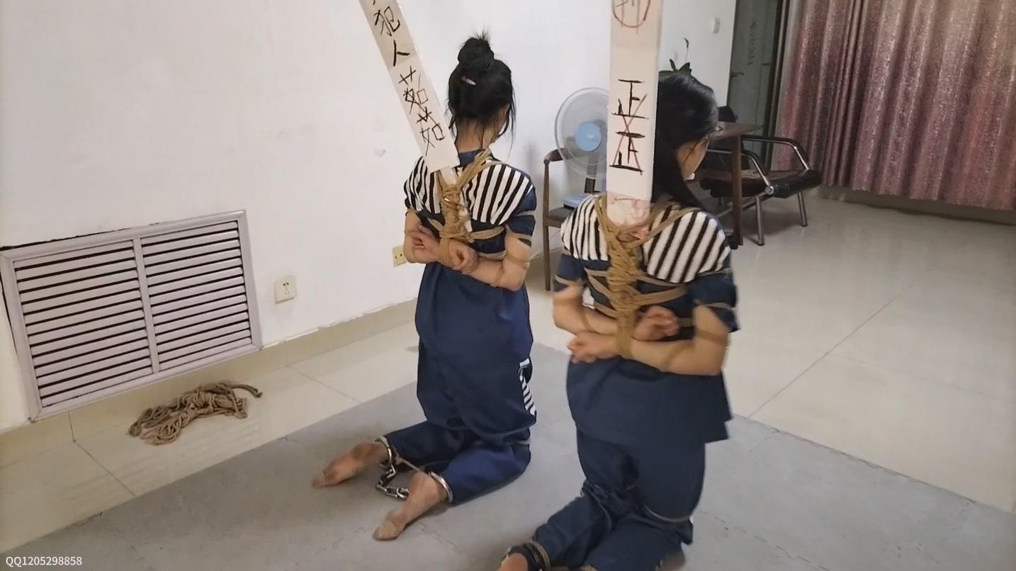 精致定拍《小学妹和女探员》