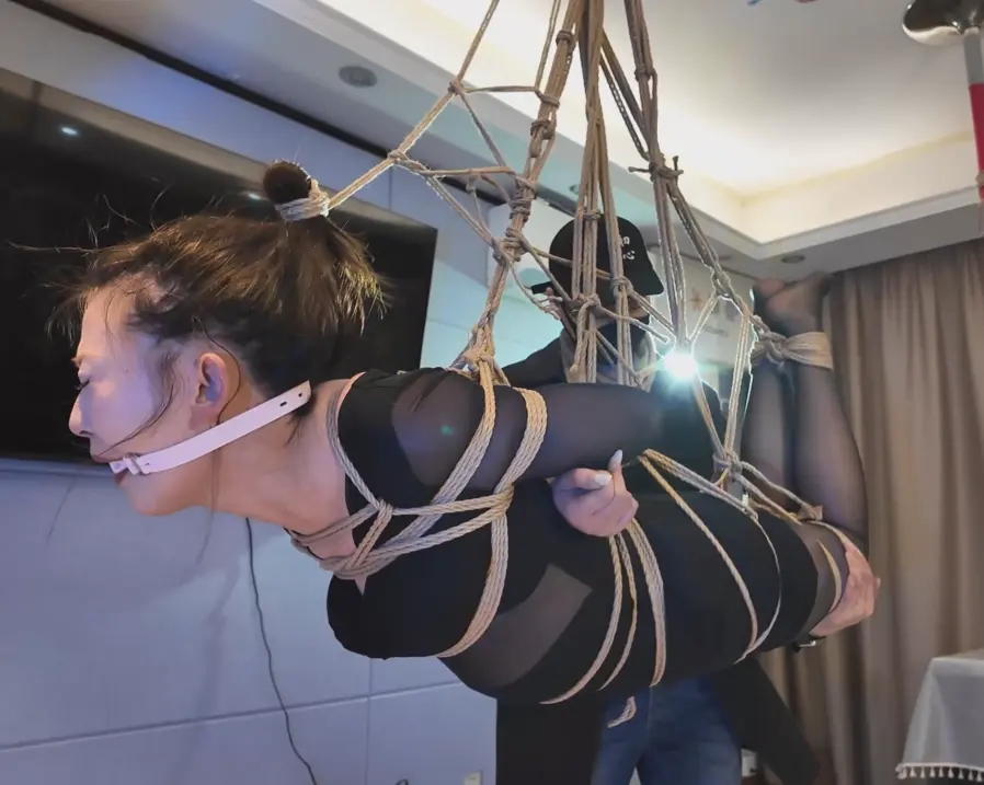 一绳所爱定拍，魏灿吊缚折磨