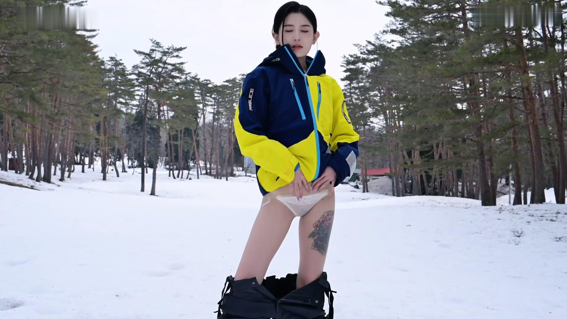 雪境蜕衣极度诱惑
