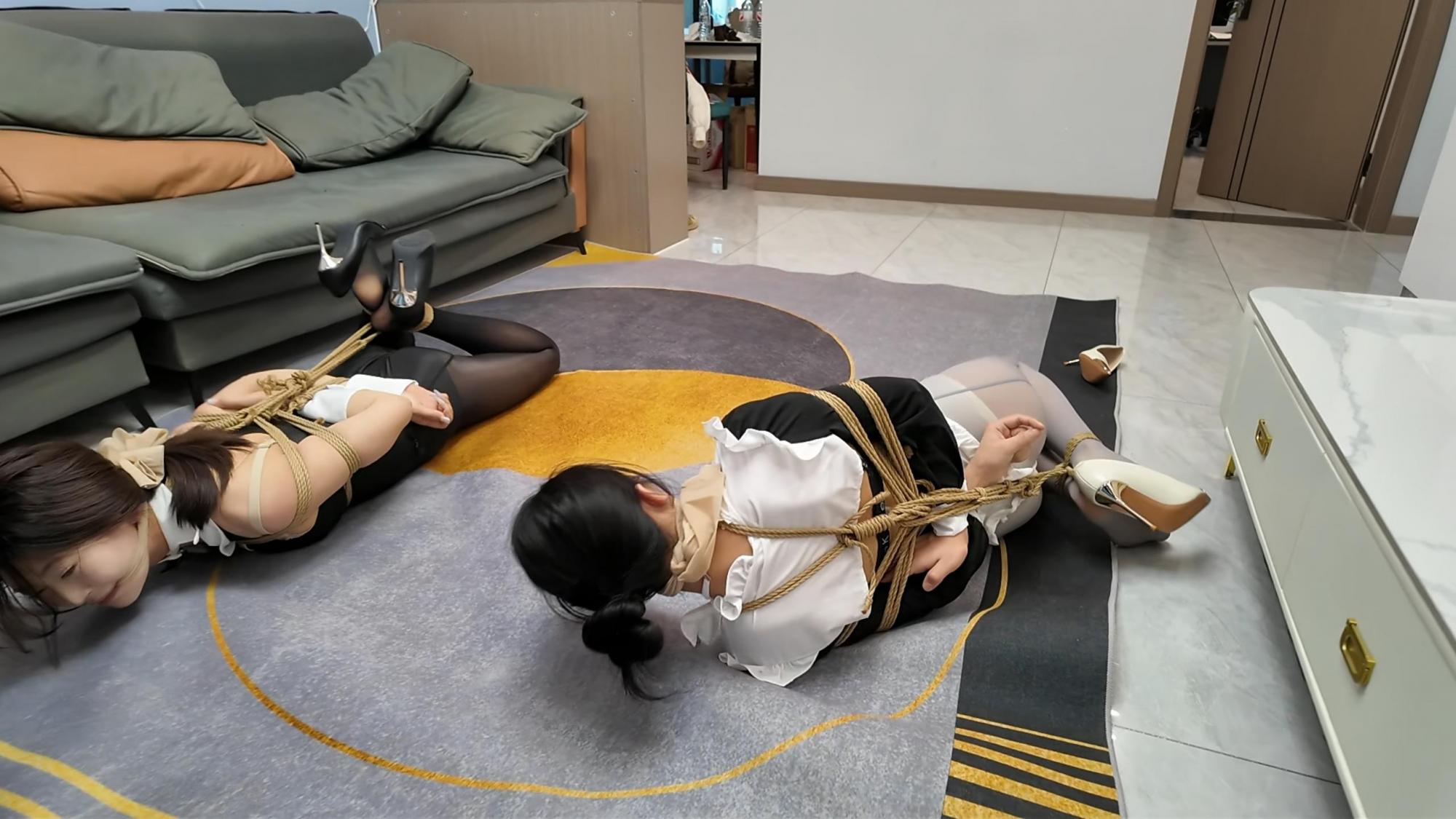 晓琴十一双女缚