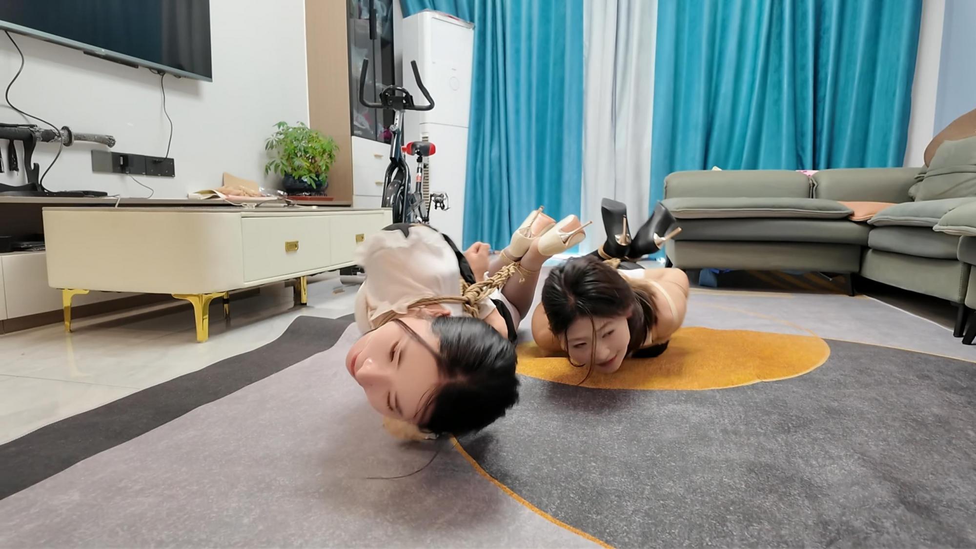 晓琴十一双女缚