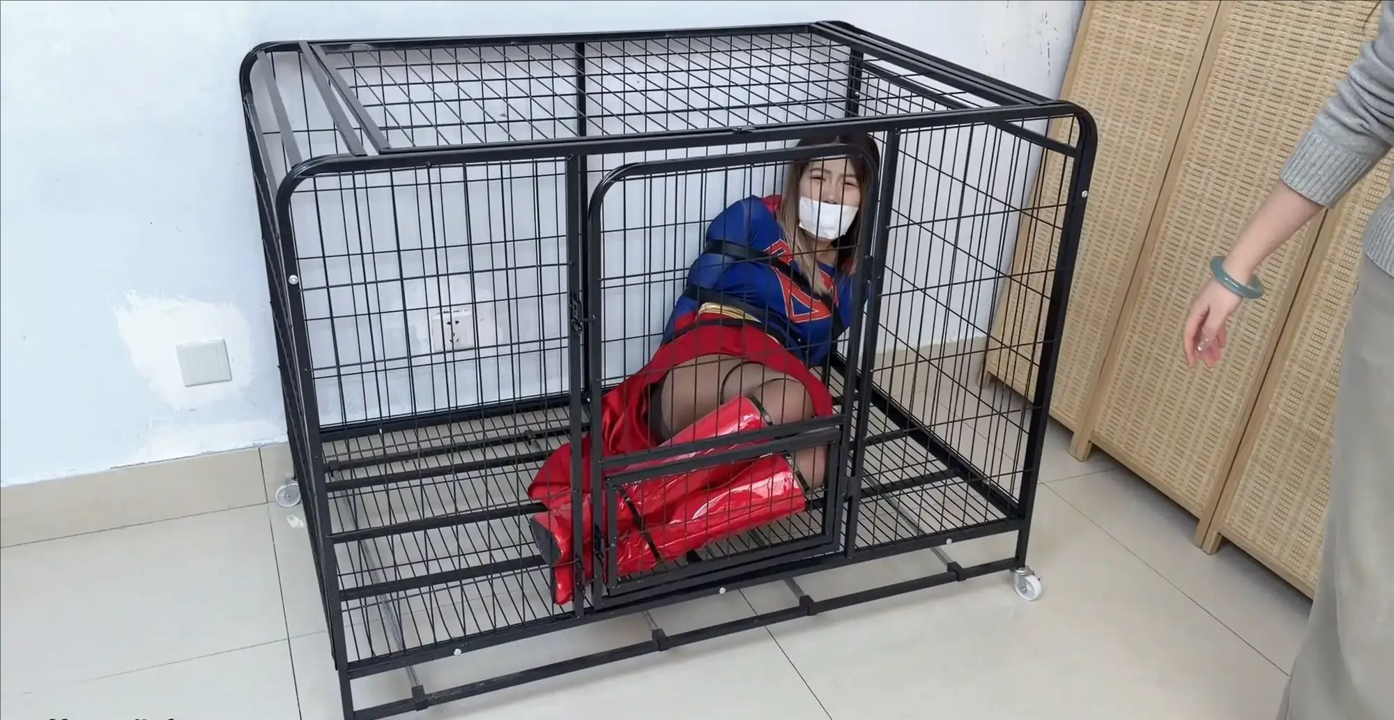 尤物收藏夹·菜菜·女超人失去力量之后