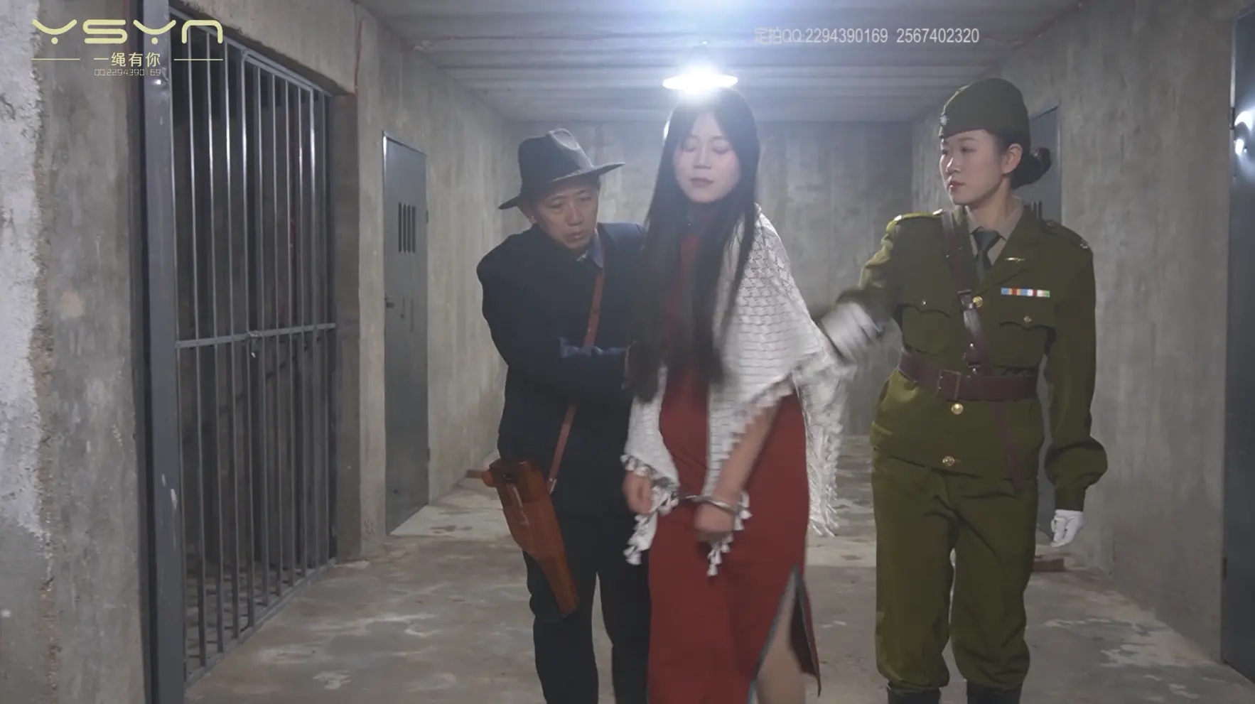 【枪下红颜】卧底（刘雨）审讯（丁晴）被偷窥后也被捆在老虎凳上受刑刑场