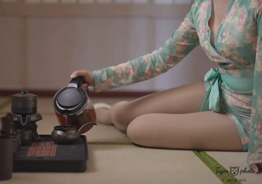 秦韵绳屋定拍，玖儿下午茶