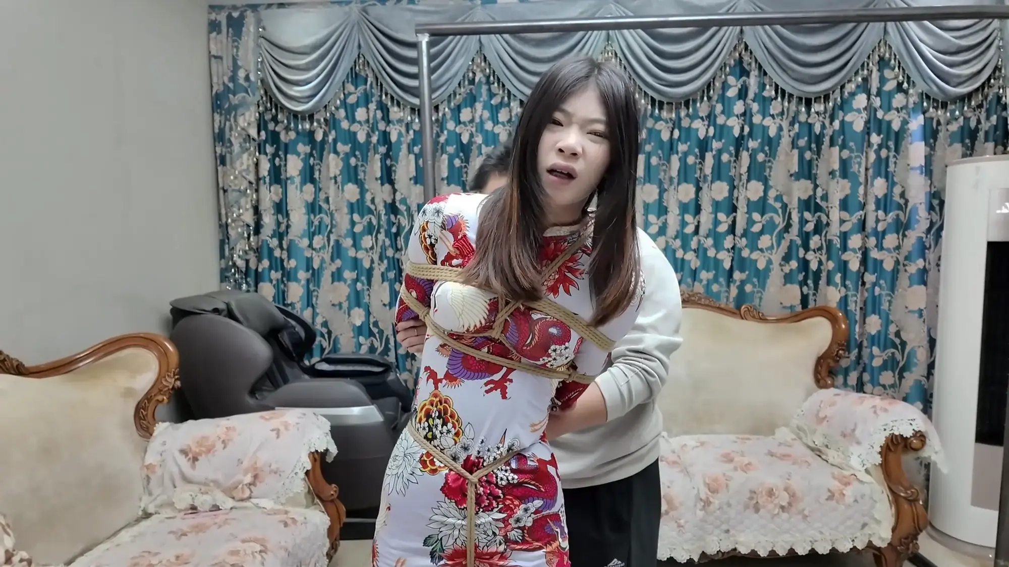 尤物收藏夹·婧伊·借钱不还会被绑哦