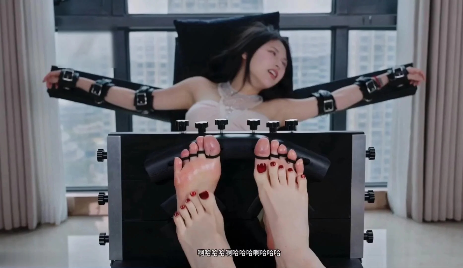 悠悠挠艾米