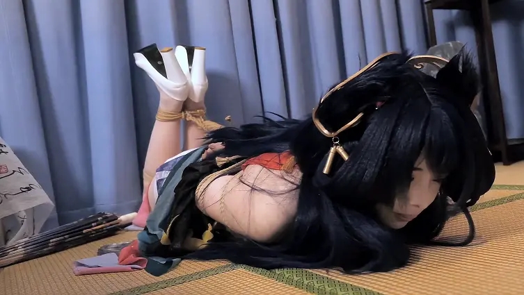 离恨烟cos被绑记