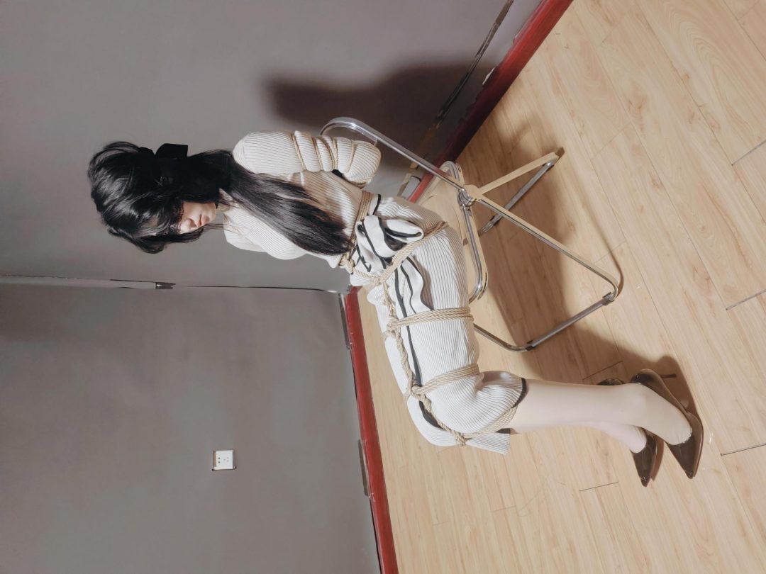 秦韵绳屋 逗逼的绳师和机灵的模特