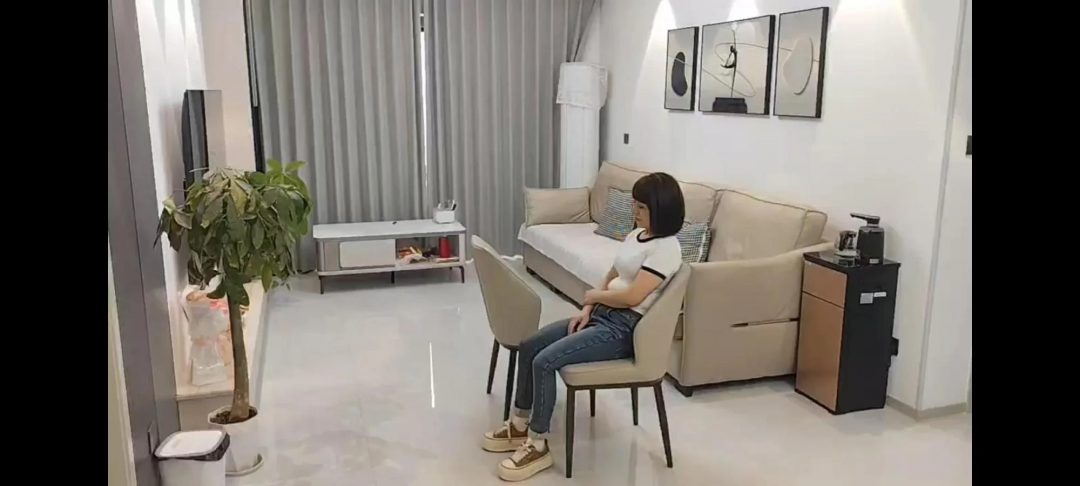 捆绑装袋，丝袜套头