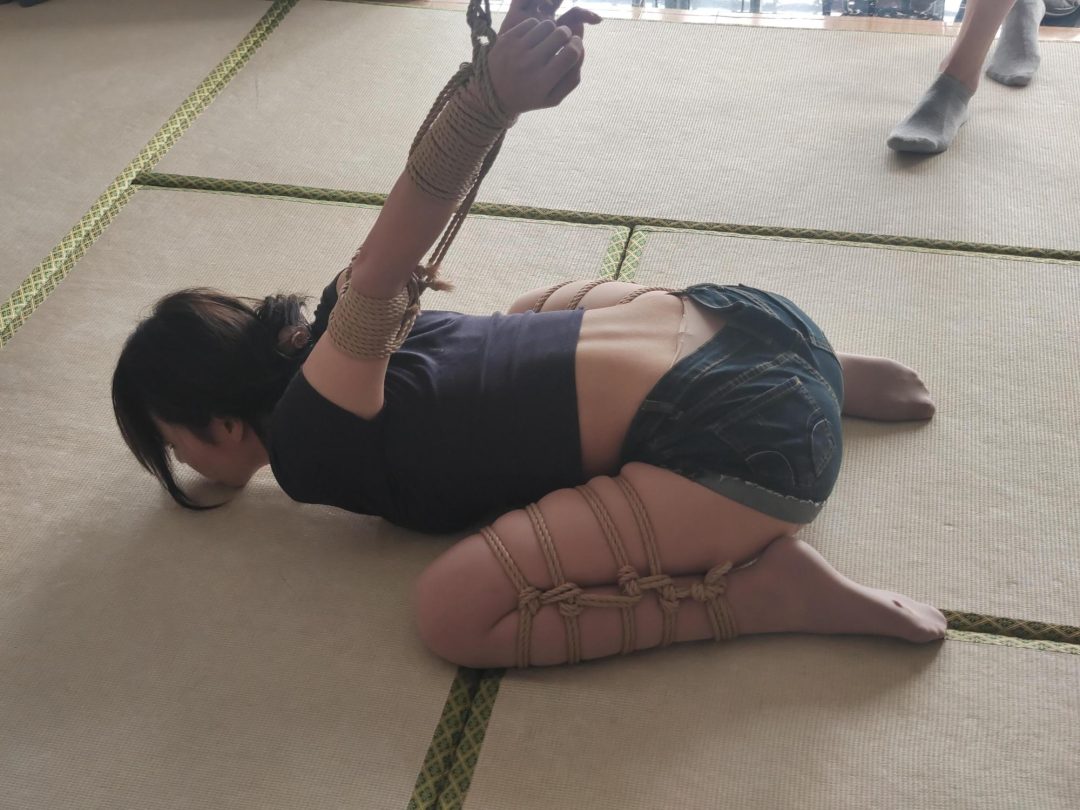 秦韵绳屋 袅袅的青蛙缚