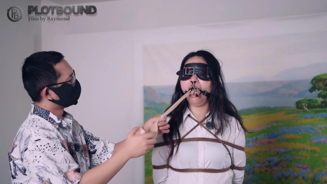 【Raymond】女科长的奇怪调研:让被调研者用自己进行实践的女科长(剧情/OL/油亮丝袜/原味堵嘴/丝足特写/驷马挠脚心/超紧股绳/股绳牵引/放置/)