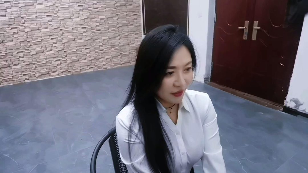 定拍转公映:女秘书李然投案自首,被无良便衣利用手中执权捆绑玩弄