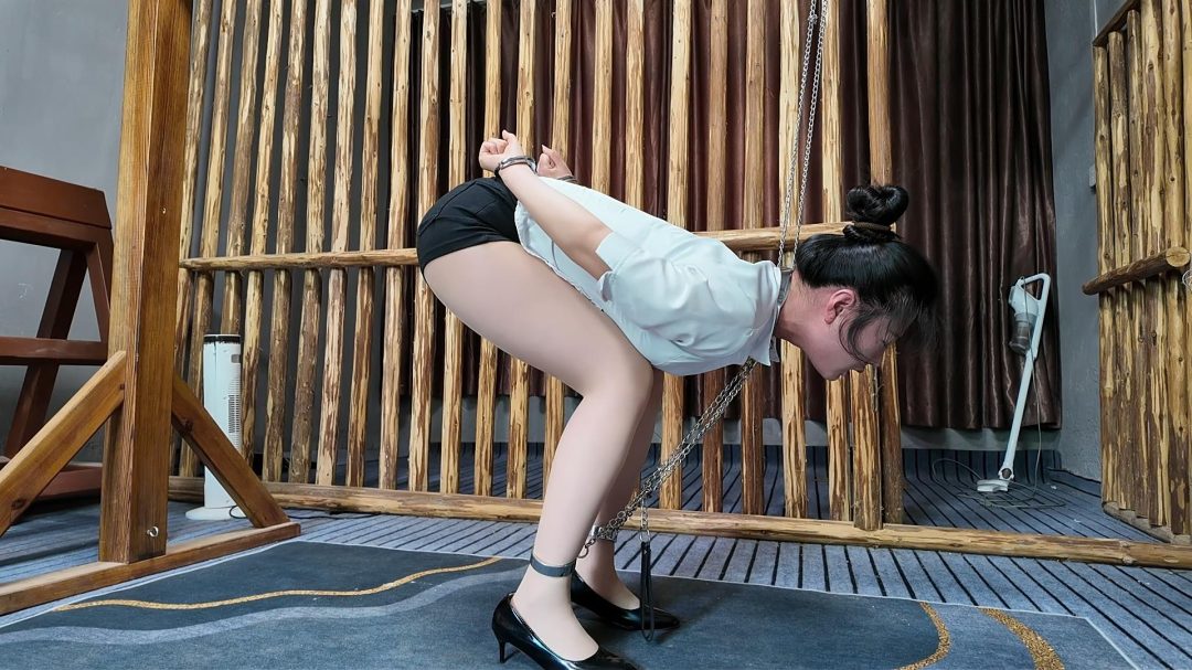 紫涵锁脖吊