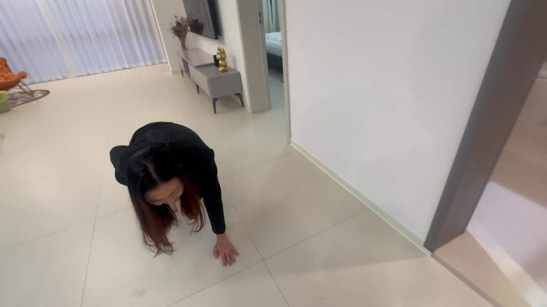 【束人映像】定拍转公映 【白嫩女大灌肠排泄抑制试炼】三段灌入 + 三段不同方式抑制 + 三次排泄 十多只开塞露全部用光之后被彻底征服