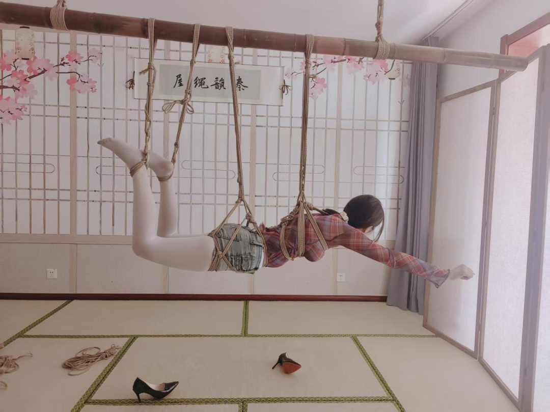 秦韵绳屋 袅袅吊缚