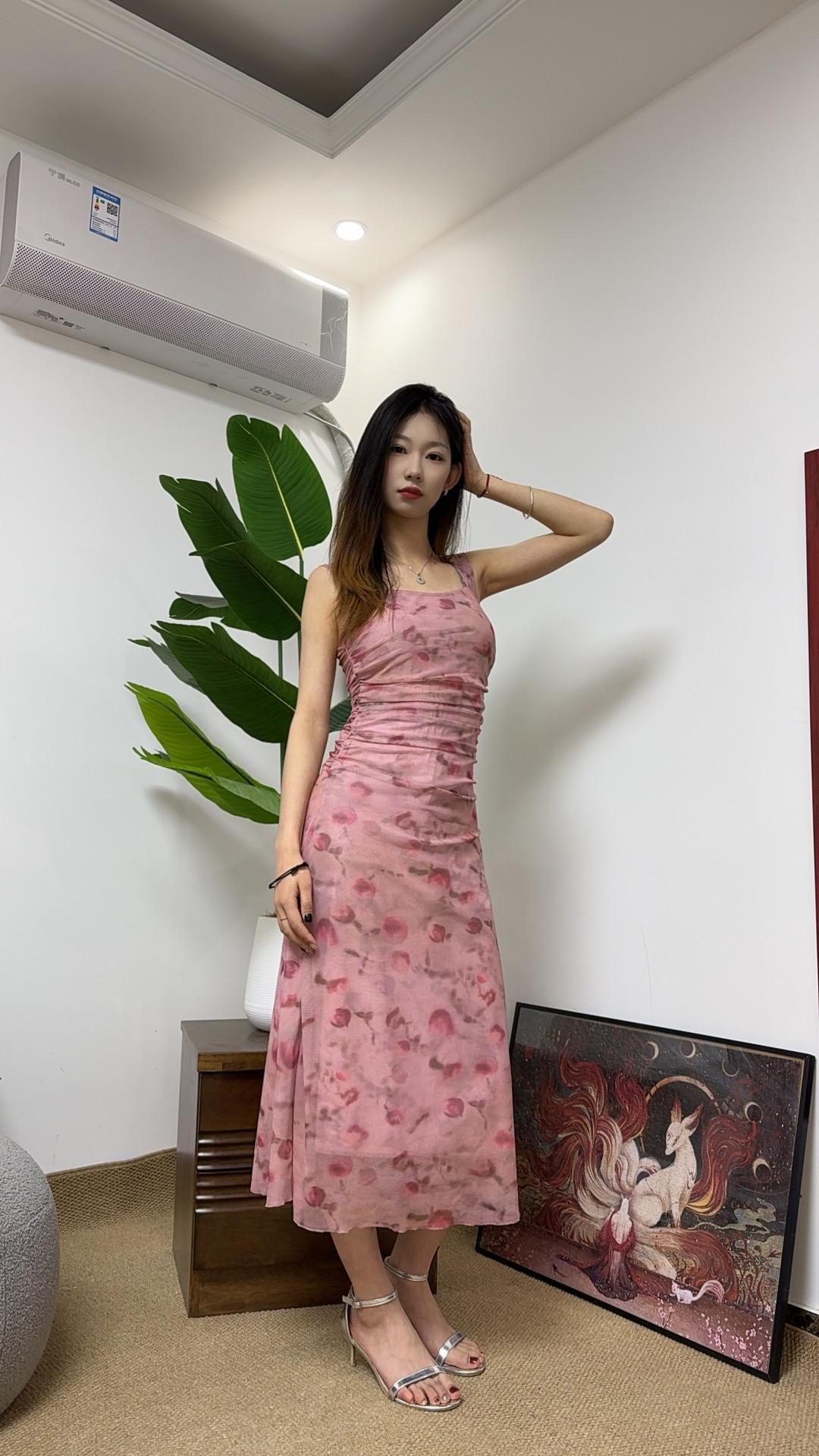 金宝工作室 新人推荐：LuLu 雪糕 七七 奶贝 兮兮 只只 剧情简介：木子 雨林 小白出演