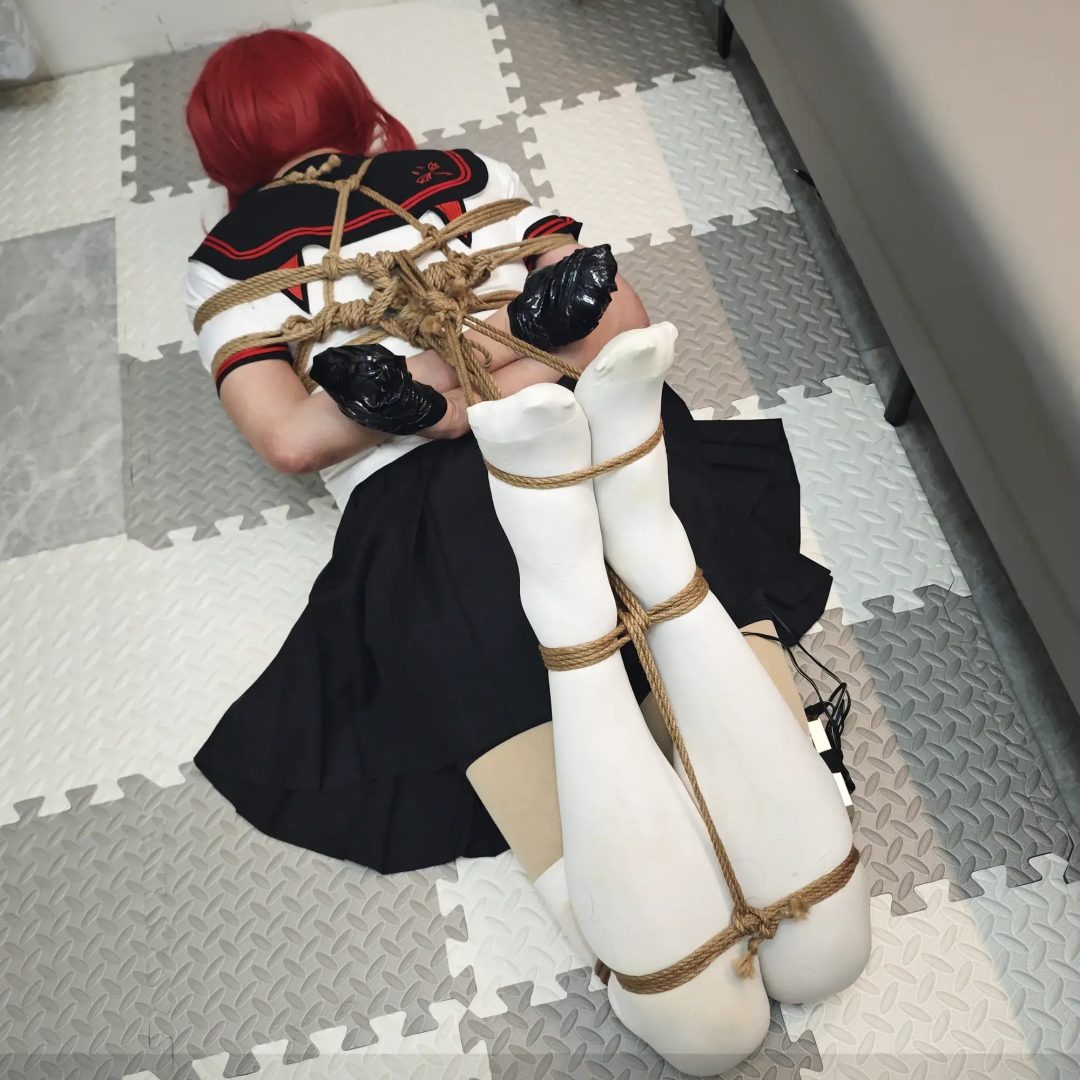 【追风】小男娘驷马紧缚+高档位电击调教+挠脚心