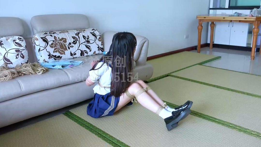 新模试镜 抓到一个超级害羞的女孩