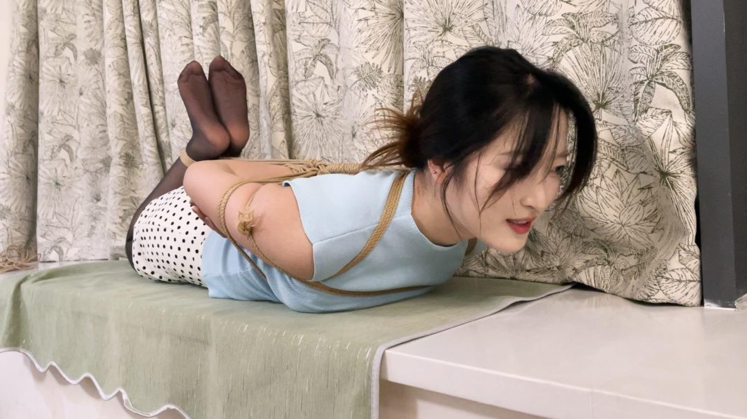 奥特曼定拍：新模小熊日式驷马紧缚体验